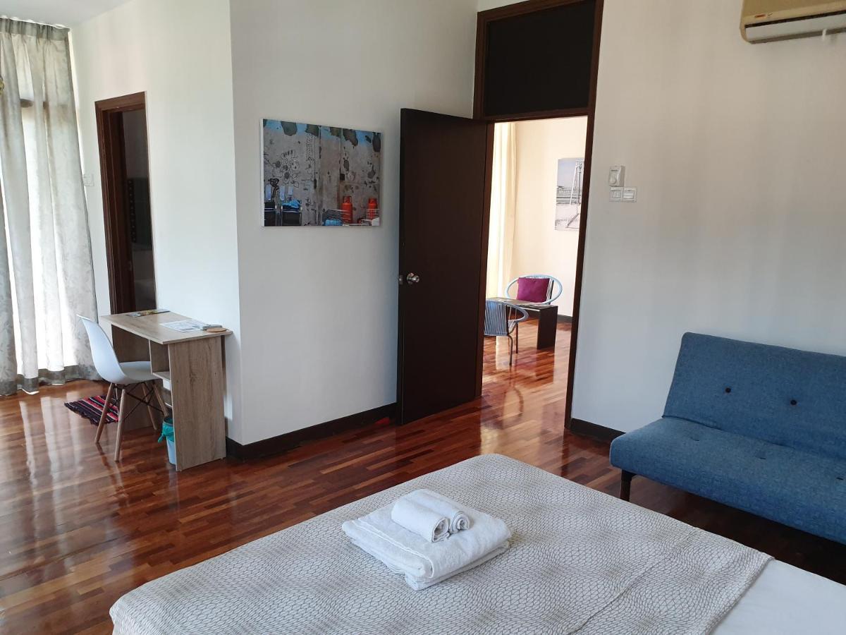 Appartamento Eden Cosy Living Batu Ferringhi Esterno foto