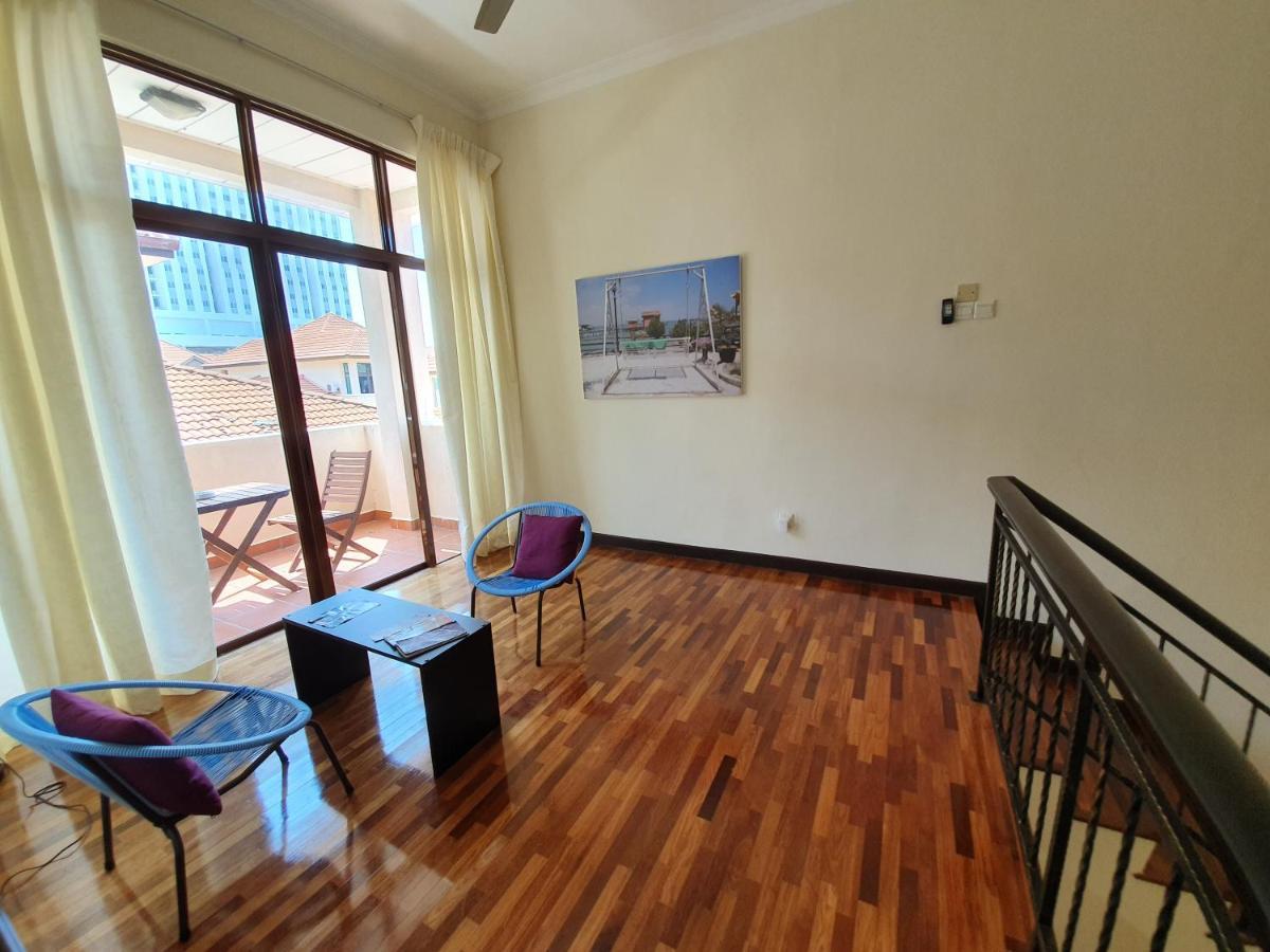 Appartamento Eden Cosy Living Batu Ferringhi Esterno foto