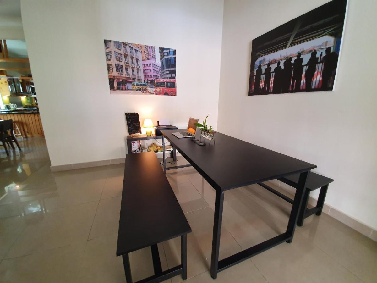 Appartamento Eden Cosy Living Batu Ferringhi Esterno foto