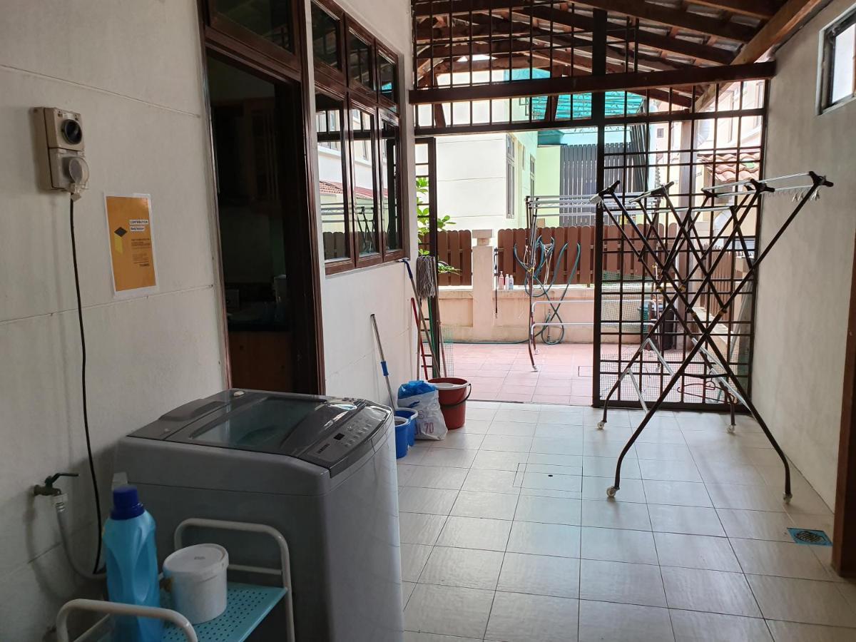 Appartamento Eden Cosy Living Batu Ferringhi Esterno foto