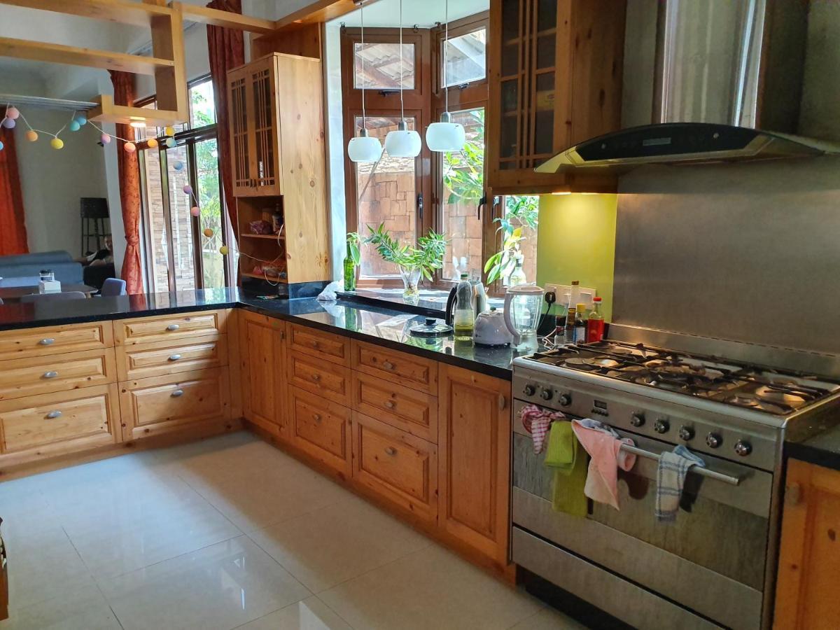 Appartamento Eden Cosy Living Batu Ferringhi Esterno foto