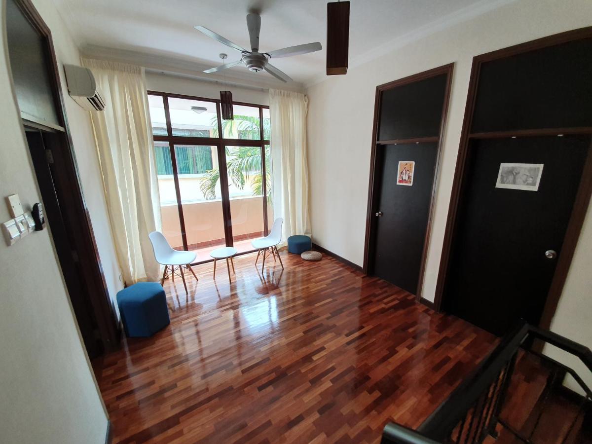 Appartamento Eden Cosy Living Batu Ferringhi Esterno foto