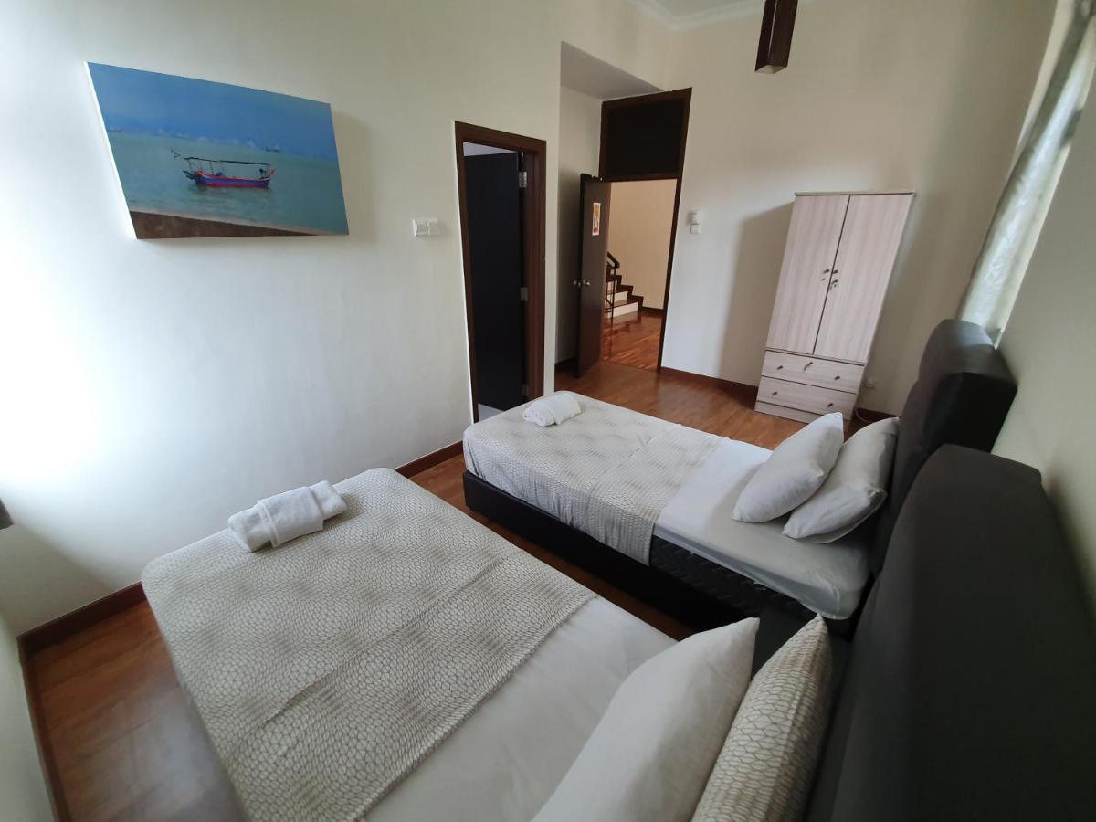 Appartamento Eden Cosy Living Batu Ferringhi Esterno foto
